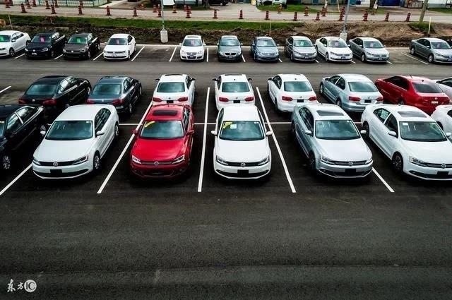 這個智能停車場，停取車只需3分鐘，基本都由機器人來完成！