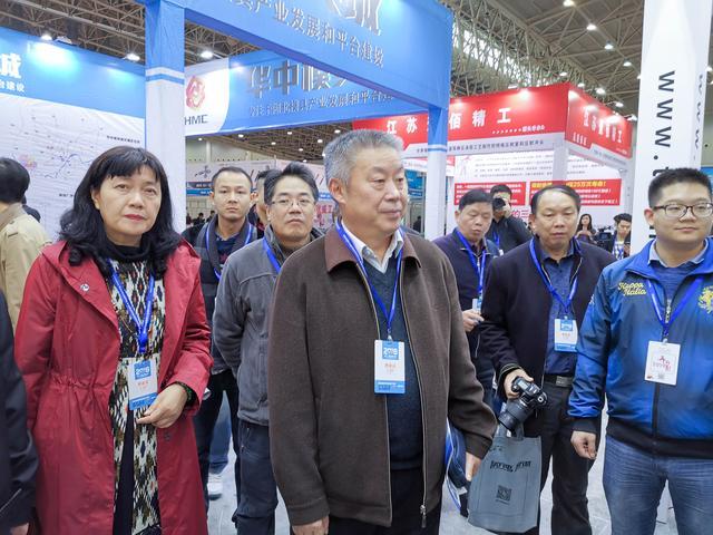 2018武漢國際新能源汽車工業展在武漢盛大開幕