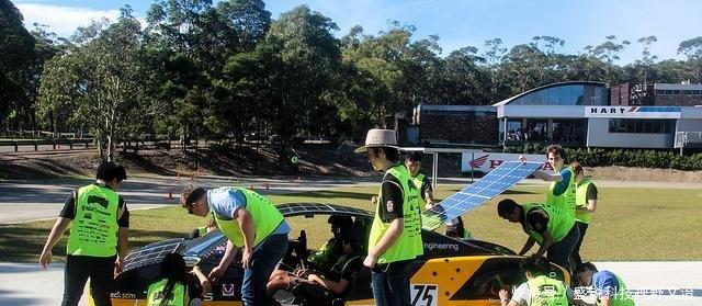 采用3D打印制造的太陽能電動車,時速60公里,可以無限續航