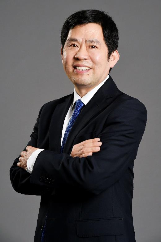 【兩會看點】方運舟:加快推動新能源汽車的普及