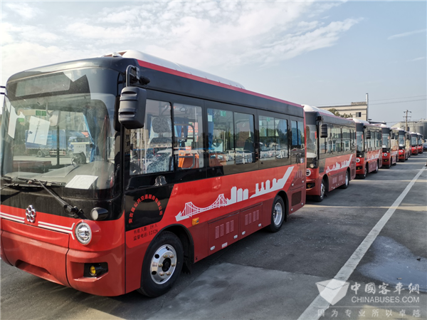 推進城鄉一體化 銀隆純電動微公交在全國多地上線投運