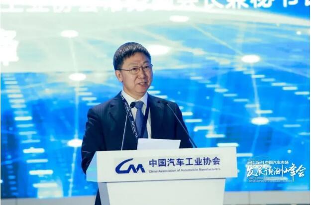 2025年我國新能源汽車銷量或達600萬輛，自主產業鏈切勿再錯過機會