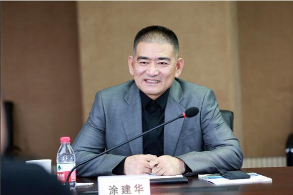 全國政協委員、隆鑫控股董事會主席涂建華：回收拆解成汽車全產業鏈中的弱項