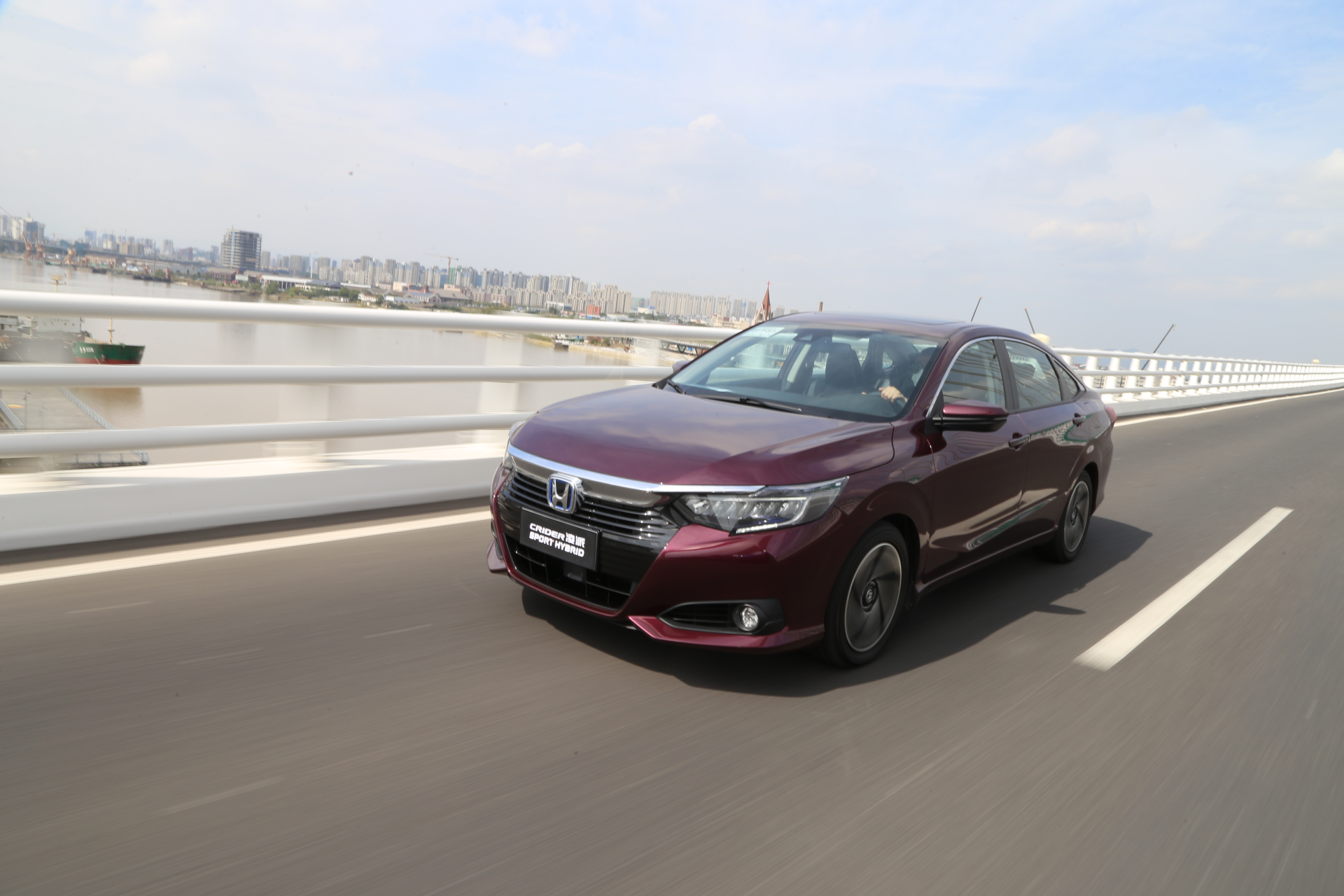 新款凌派:智能又省油的“小雅閣”