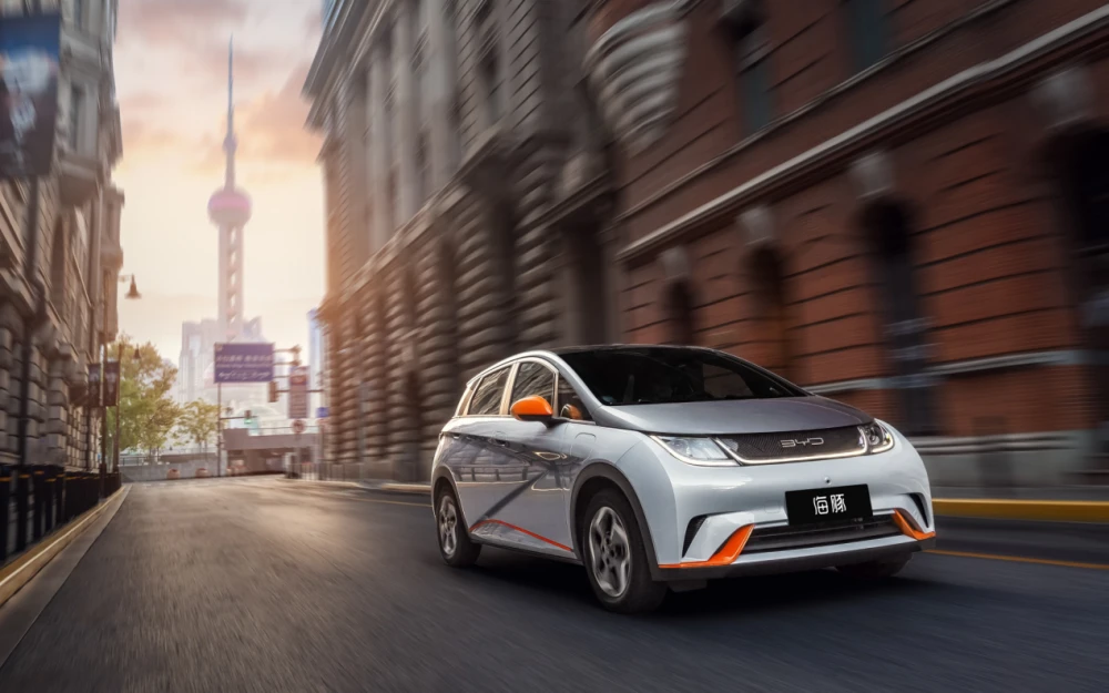 打造中國制造全新名片，市值躋身全球第3，比亞迪汽車為何這么香？