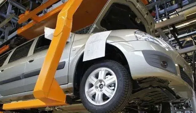 全面停產！配件嚴重短缺！最大汽車制造廠停產……