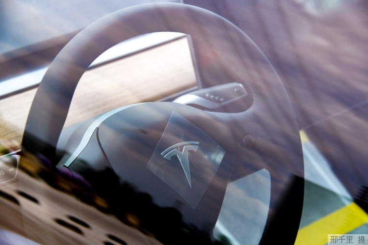 汽車產業鏈“回血”，特斯拉4月造車1萬輛