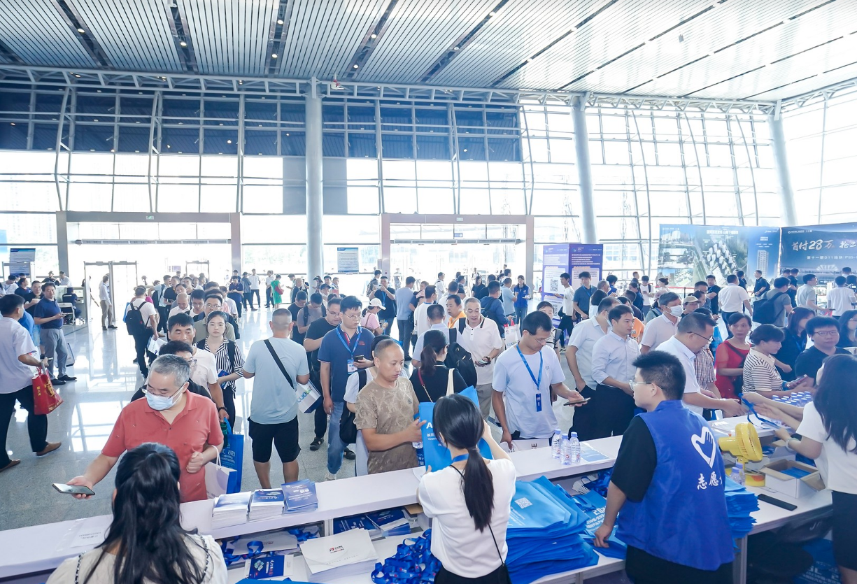 汽車產(chǎn)業(yè) | 關(guān)于汽車以舊換新補(bǔ)貼，最新回應(yīng)→